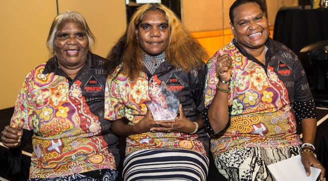 indigenous women with award