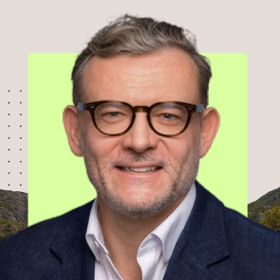Headshot of Paul Dobson