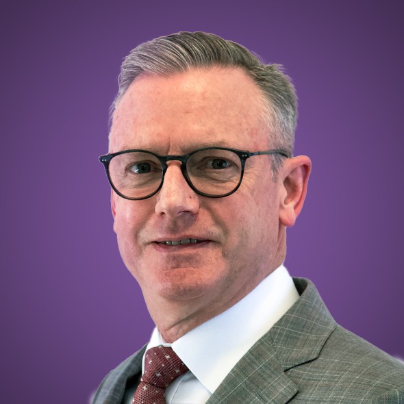 Portrait of Dr Leigh Farrell FAICD