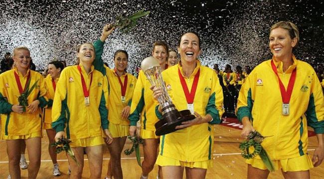 liz ellis with trophy liz ellis with trophy