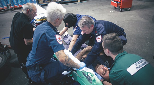 paramedics ambulance victoria